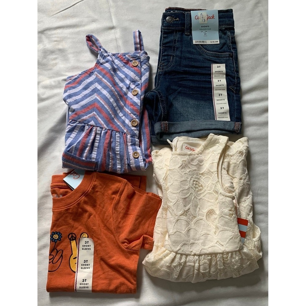 Cat & Jack girls bundle clothes. Dresses, T shirt & shorts size 3T‎